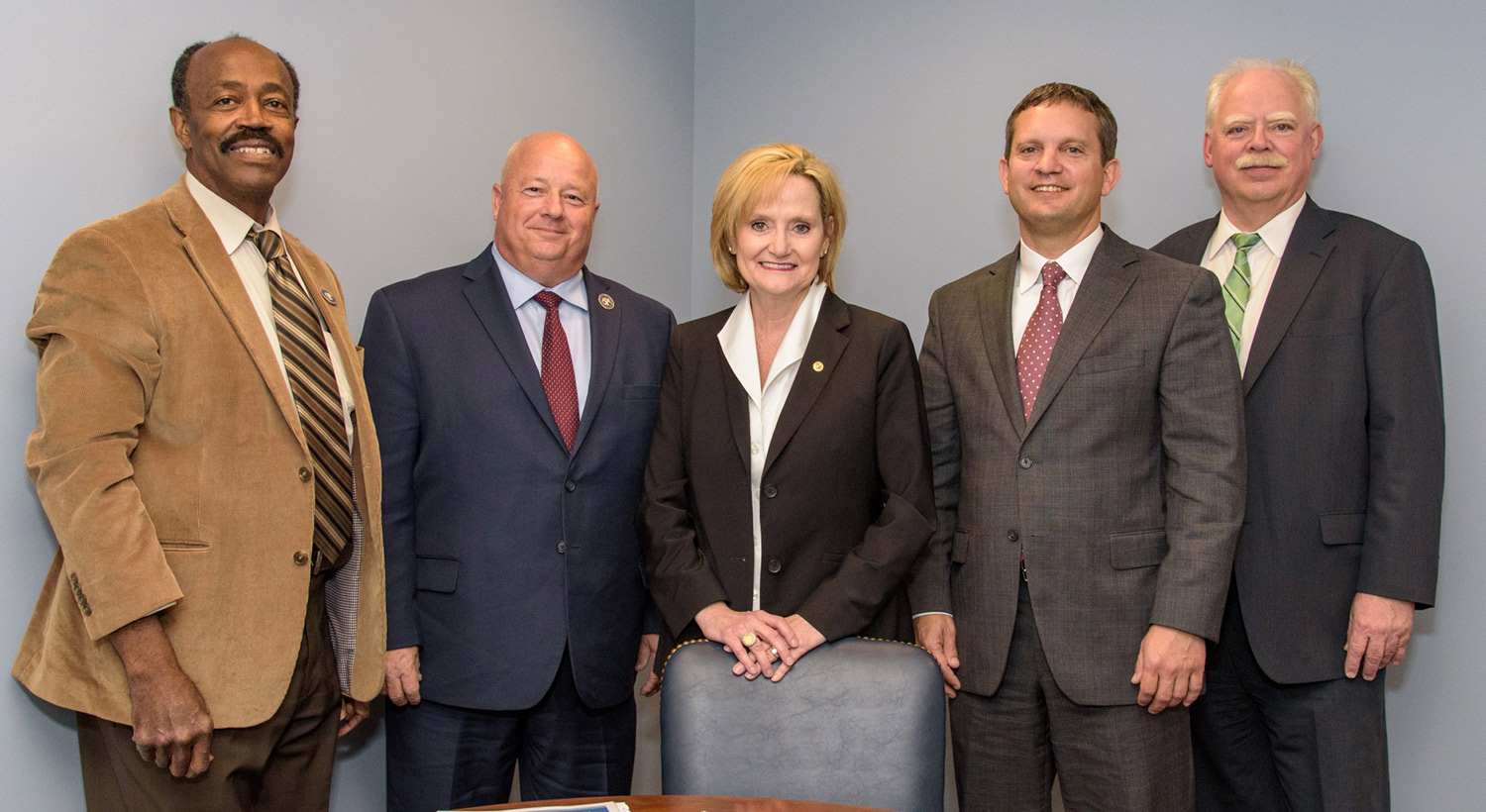 Jackson County Board of Supervisors meet with Senator Hyde-Smith