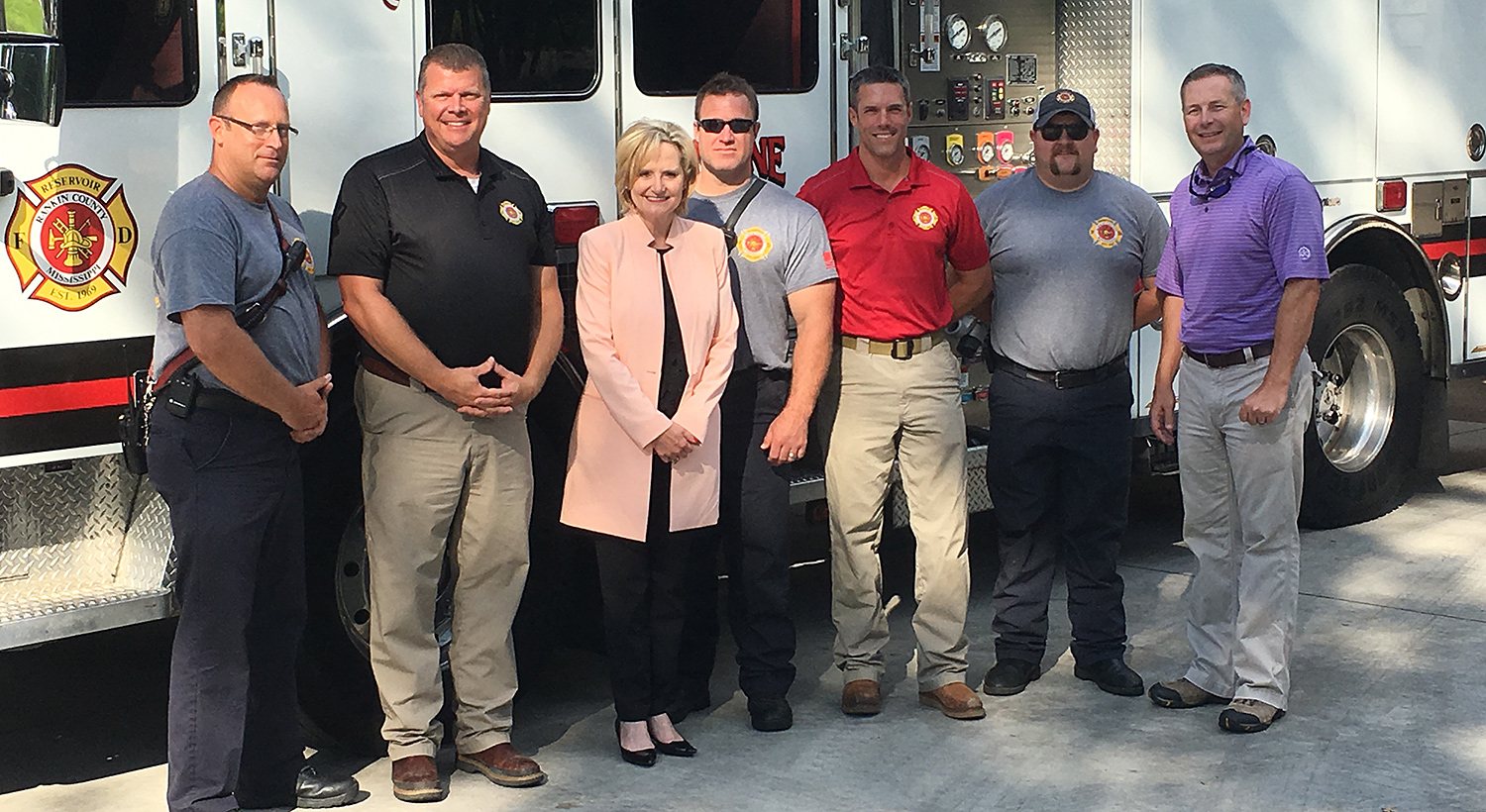 Senator Hyde-Smith stops in Brandon and visits members of the Reservoir Fire Department